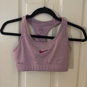 Nike sports bra - light pink (size medium)